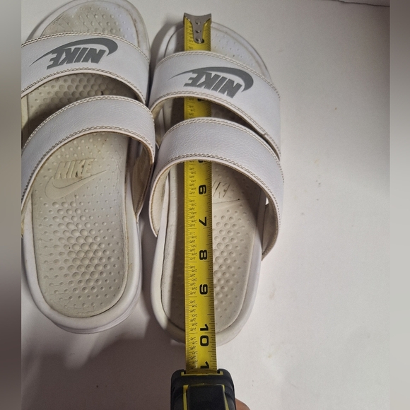 Nike Womens White Slide Sandals - Picture 5 of 5